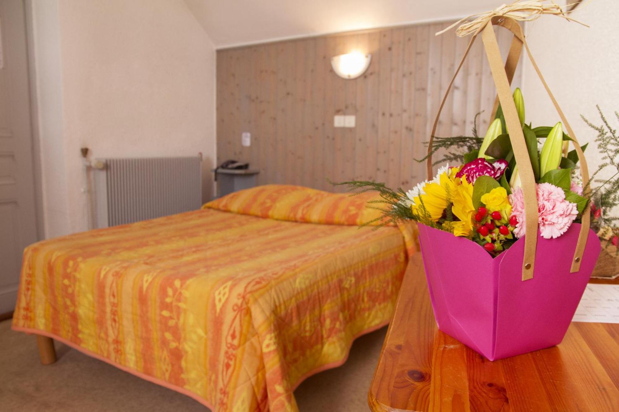 Hôtel de la Grotte Aix-les-Bains Quarto foto